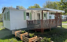 Mobil-home climatisé avec piscine